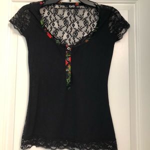 D&G Fitted Lace back top with silk accents XS